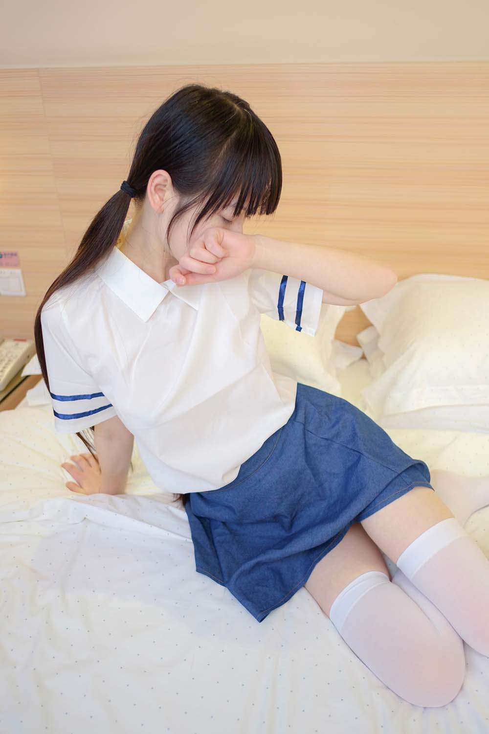 西尔酱 – 白丝 Cosplay-第2张