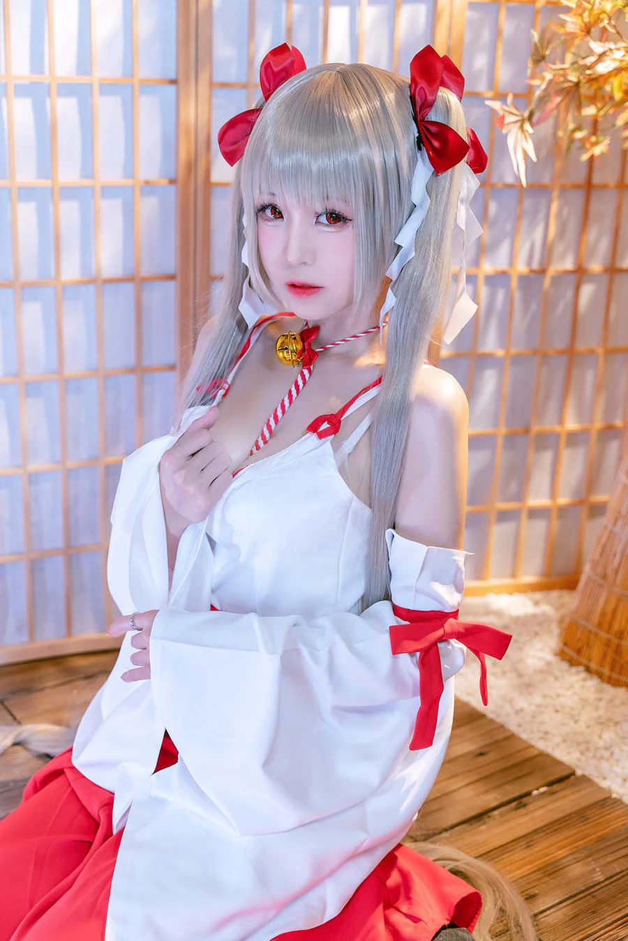 miko酱ww – 可畏巫女 Cosplay-第2张