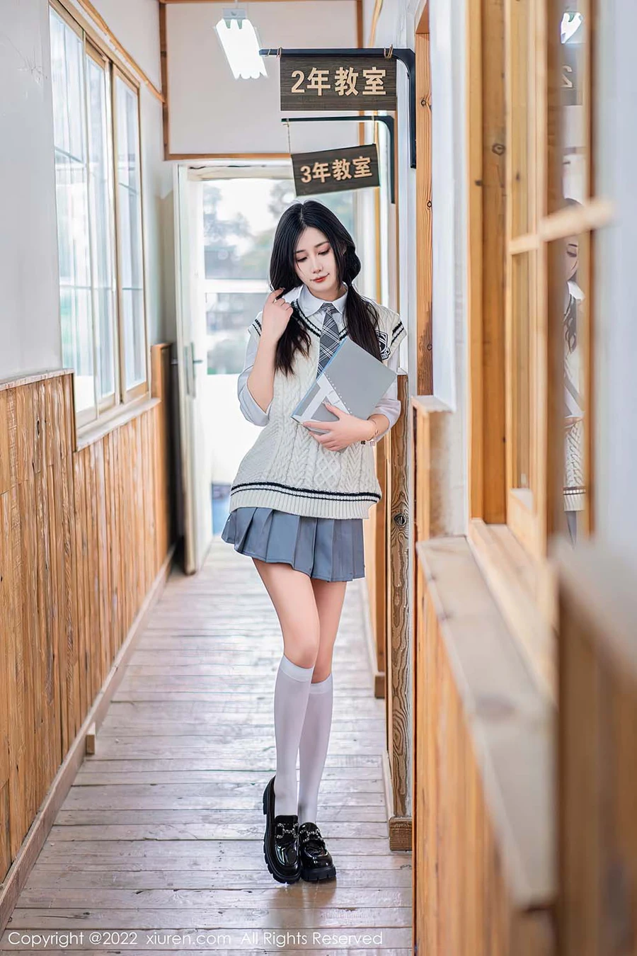 [Xiuren秀人网]2022.12.08 NO.5970 laura阿姣 Xiuren秀人网-第1张