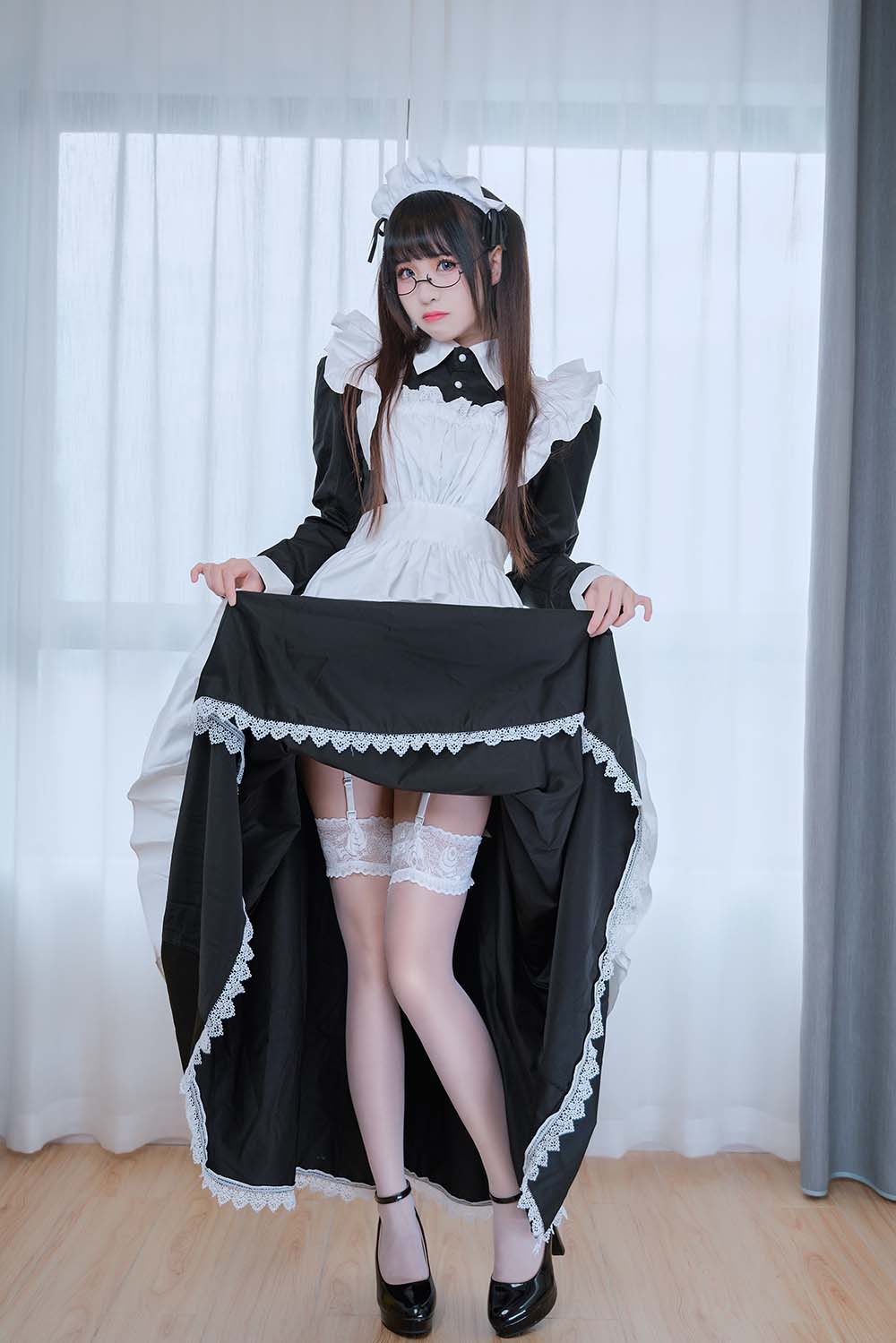 miko酱ww – 女仆 Cosplay-第1张