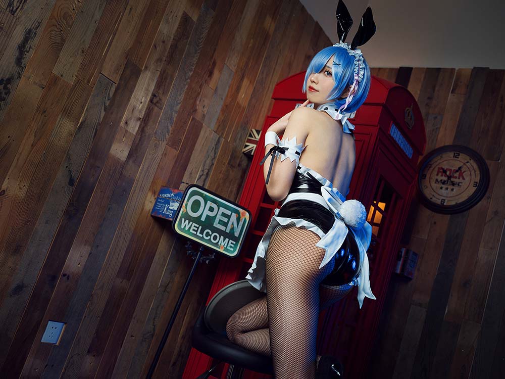 念雪ww – 蕾姆兔女郎 Cosplay-第1张