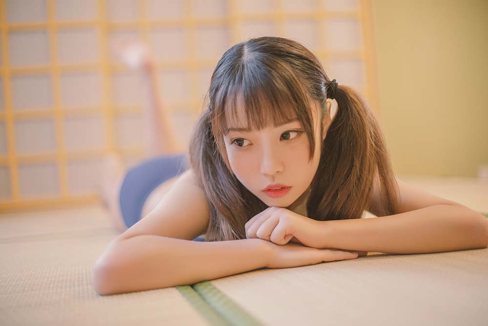 白易子教主 – H系 Cosplay-第1张