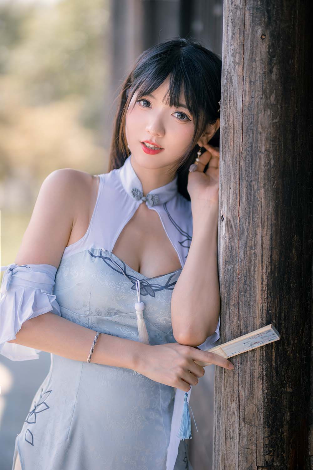 陆卿卿kyokyo – 蓝色旗袍 Cosplay-第2张