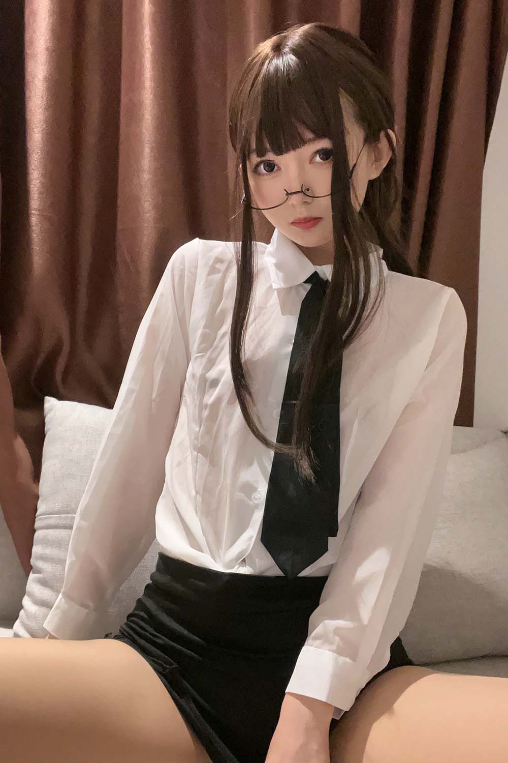 51酱 – 真空无内肉丝 Cosplay-第1张