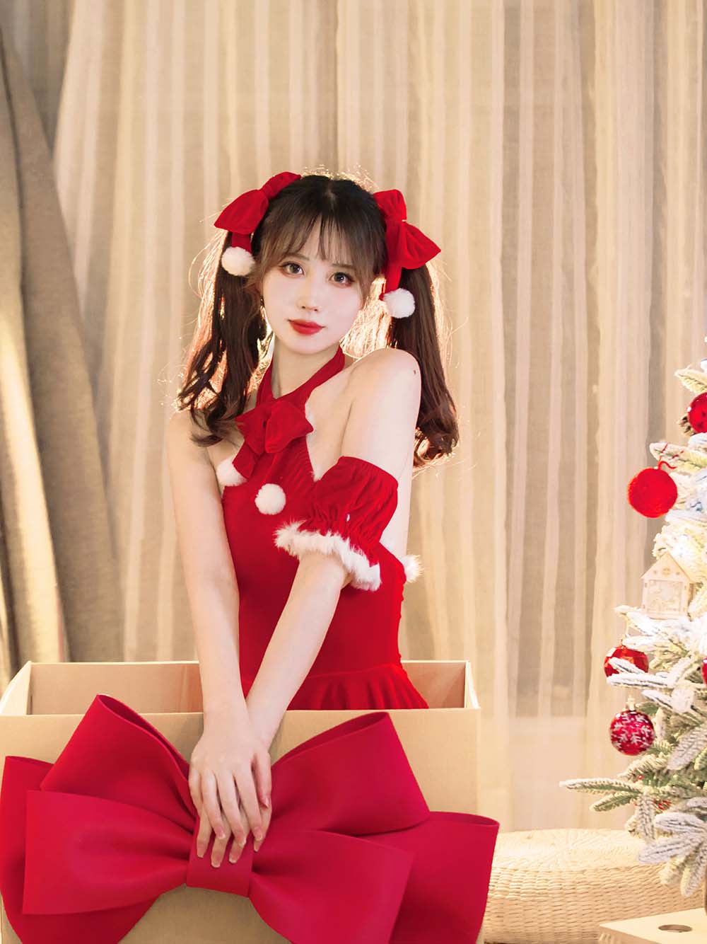 念雪ww – 玫瑰礼物 Cosplay-第1张