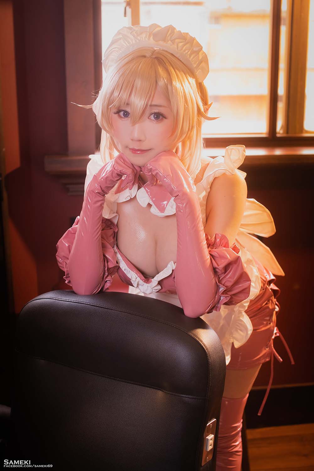 Sameki – 粉色皮衣女仆 Cosplay-第1张