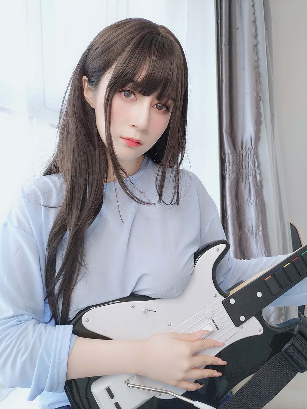 白银 – 镜子里的姐姐 Cosplay-第1张