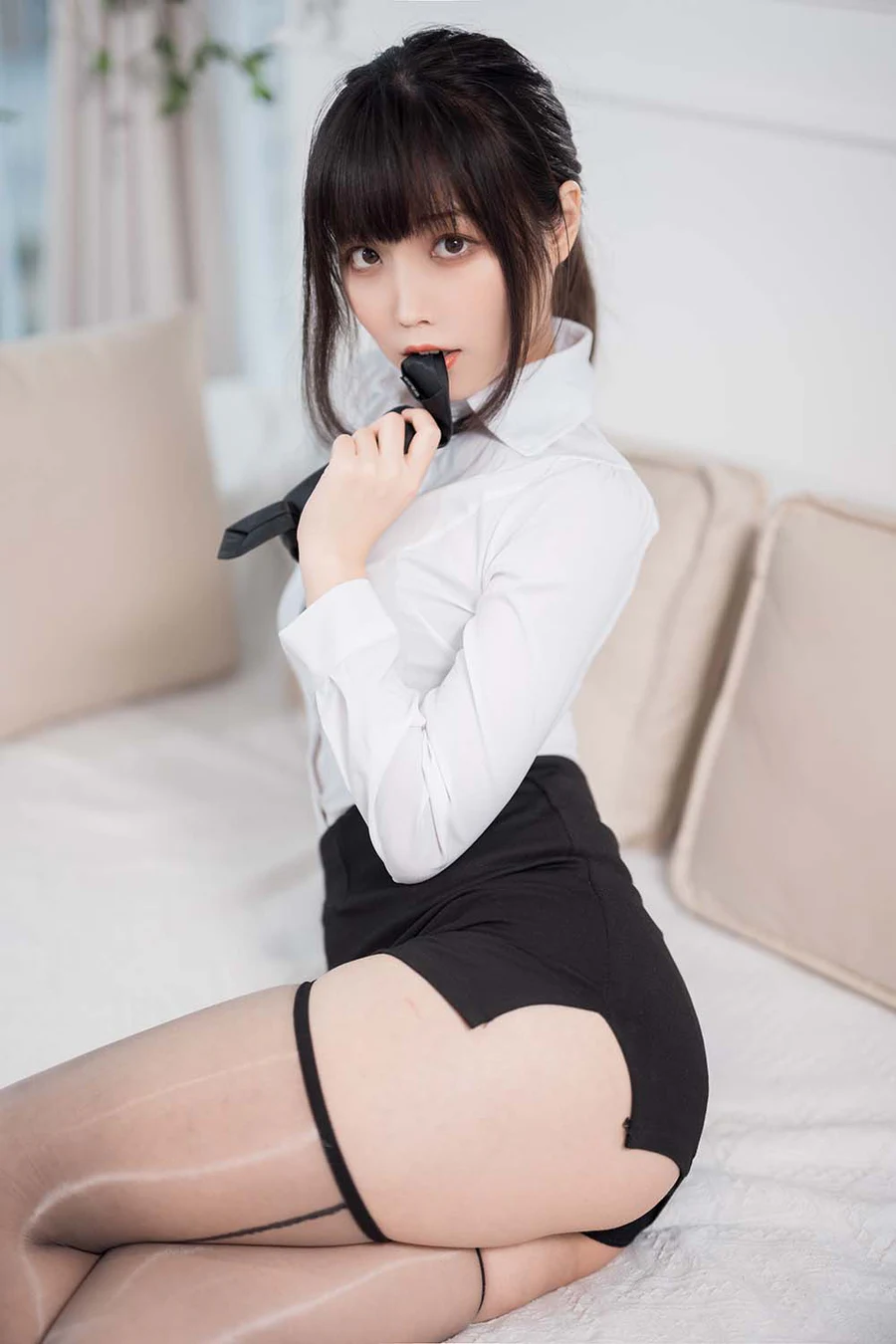 汪知子 – OL黑丝 Cosplay-第2张