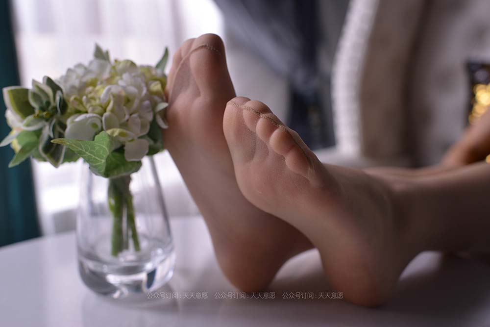 [IESS异思趣向] 2021.04.15 丝享家778：小婕《与花共舞》 IESS异思趣向-第1张