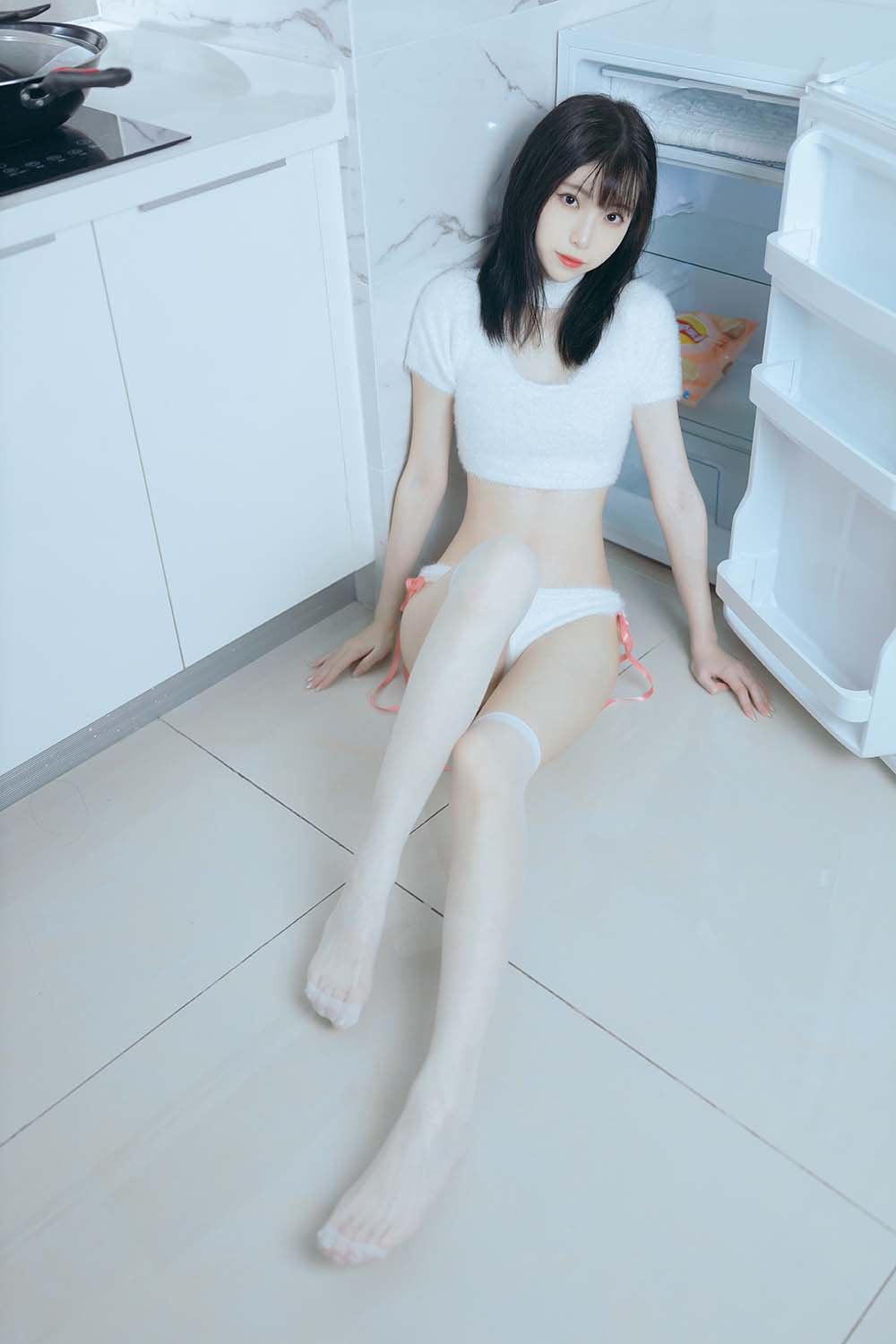 许岚(叁月life) – 纯欲毛衣 Cosplay-第2张