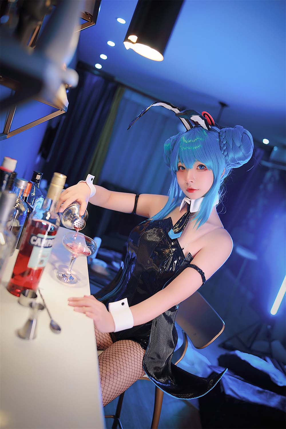 yuuhui玉汇 – 初音黑兔 Cosplay-第1张