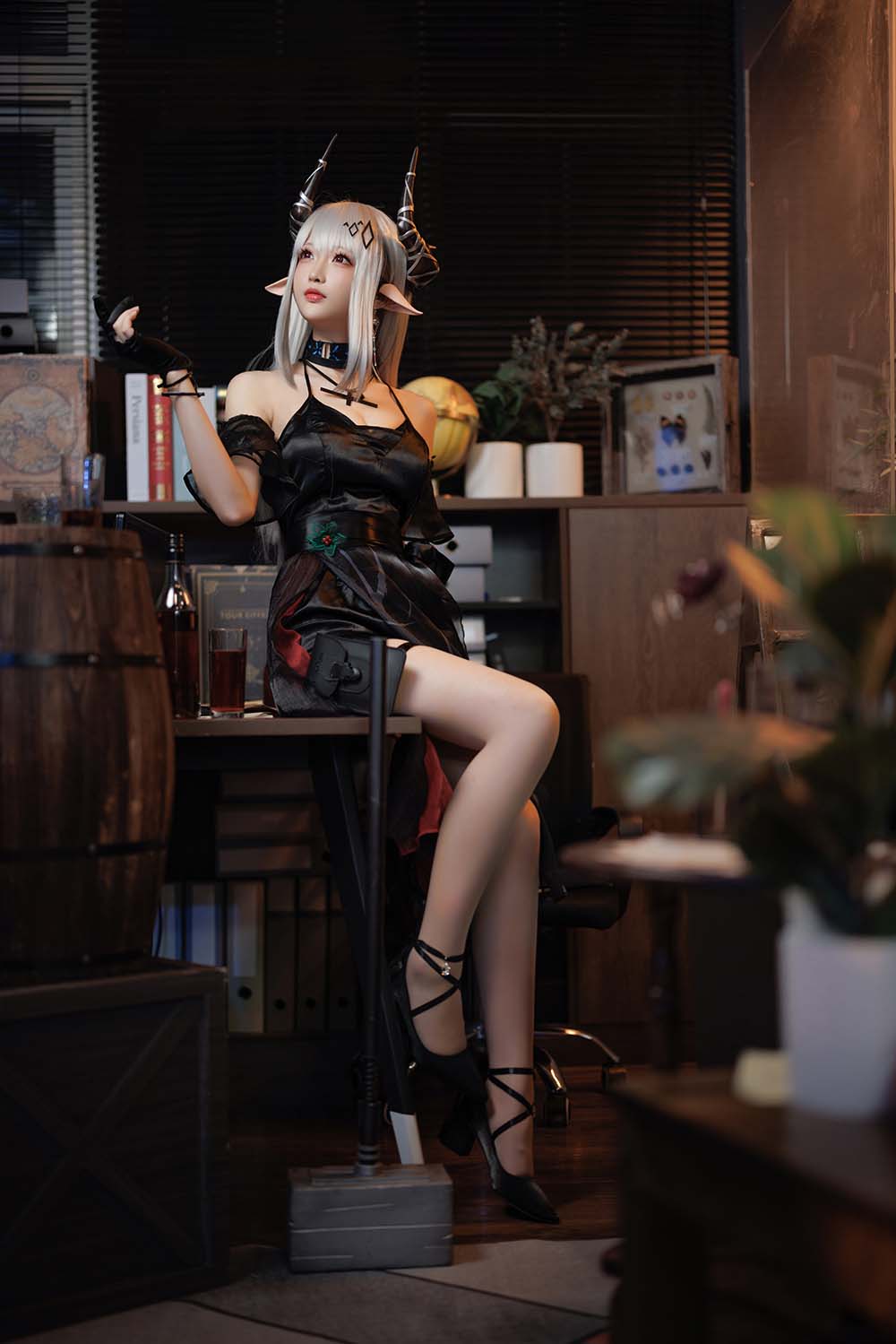 南宫 – 泥岩 礼服 Cosplay-第2张