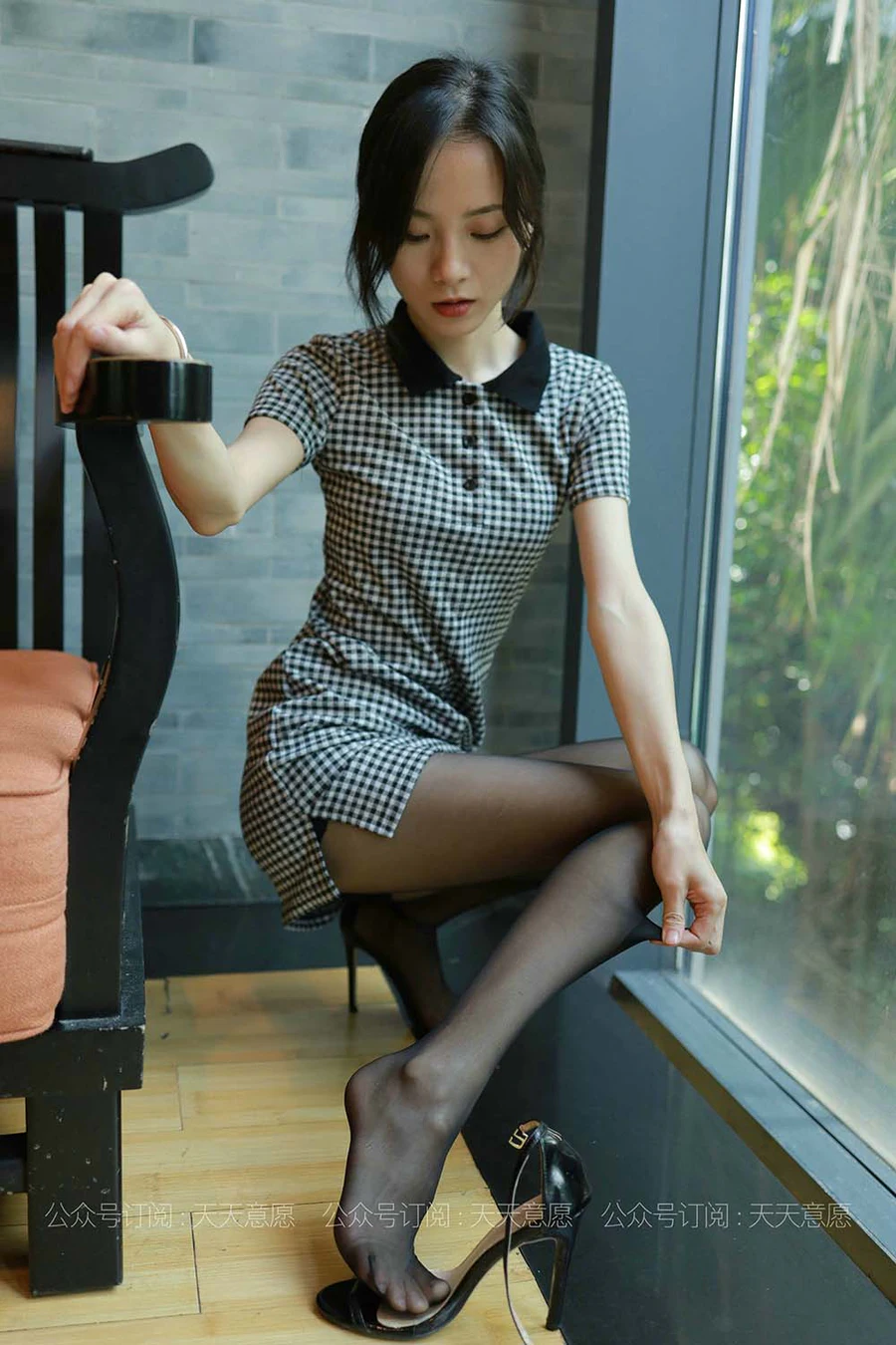 [IESS异思趣向] 2021.08.07 丝享家882：小六《下午茶的格子短裙》 IESS异思趣向-第2张