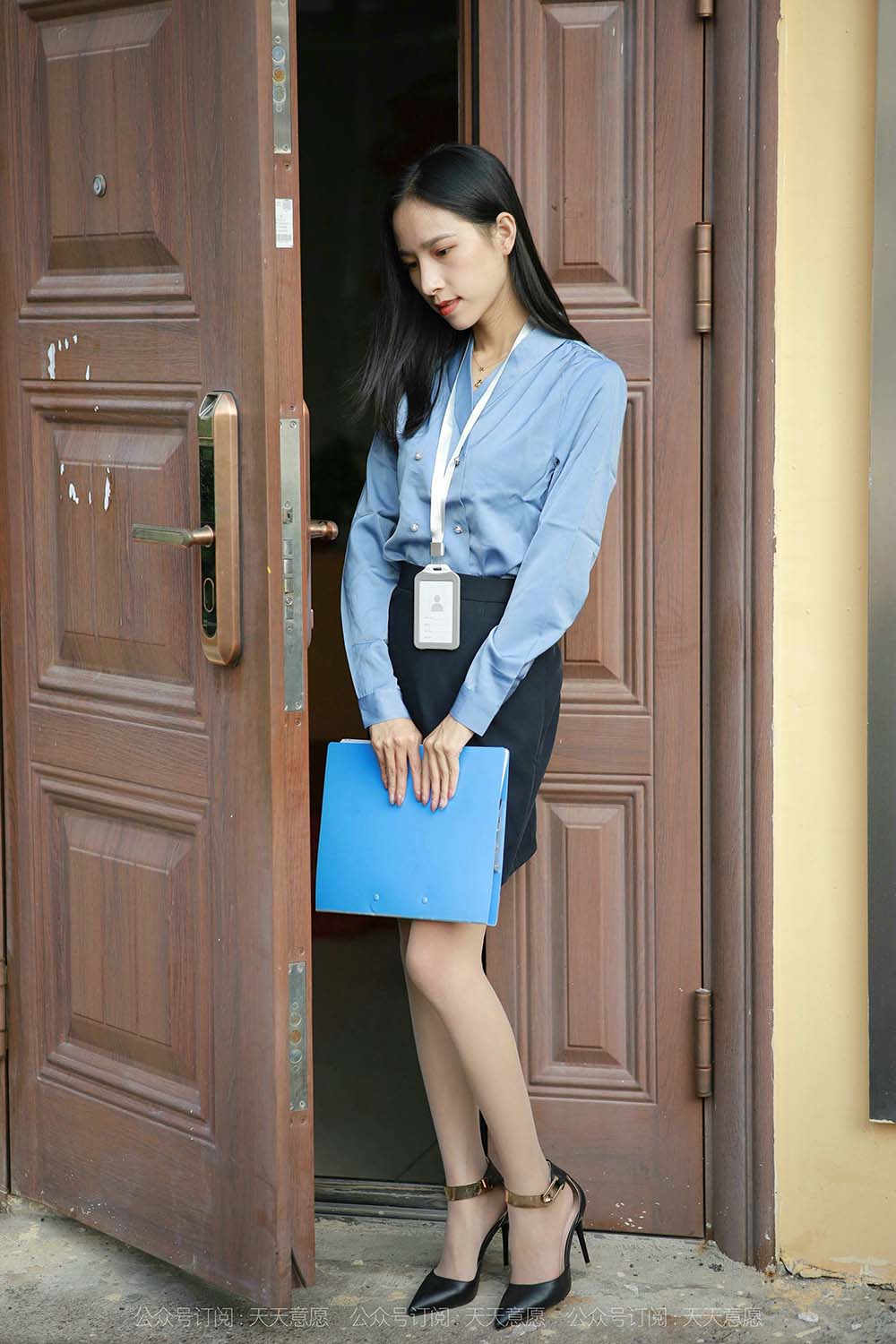 [IESS异思趣向] 2021.10.26 丝享家958：美子《美女业务员》 IESS异思趣向-第1张