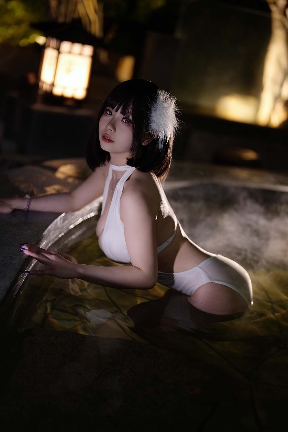 末夜787 – 白色泳装 Cosplay-第1张