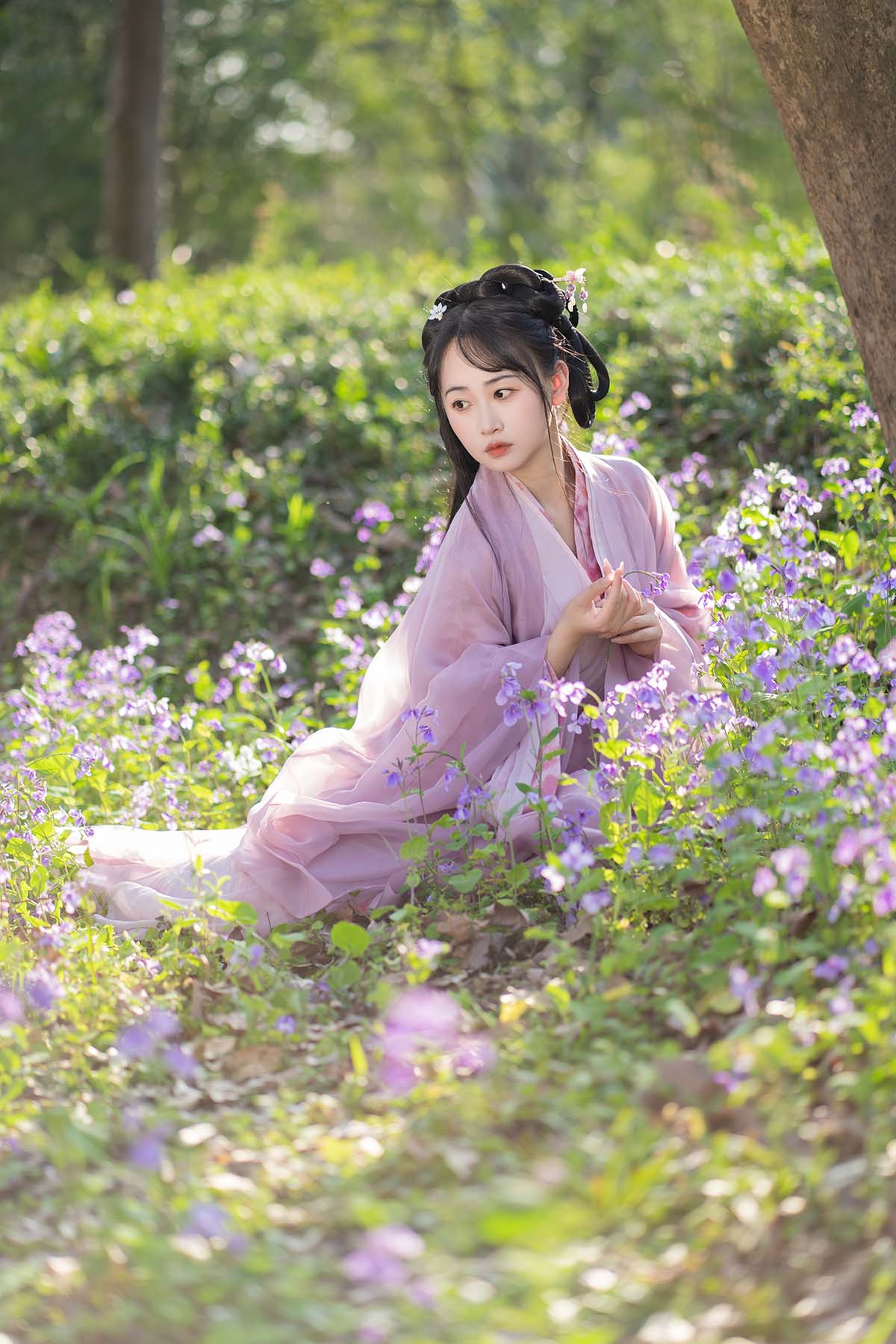 [YITUYU艺图语]2023.11.30 紫色汉服真的好美啊 湫一只岁岁 YITUYU艺图语-第1张