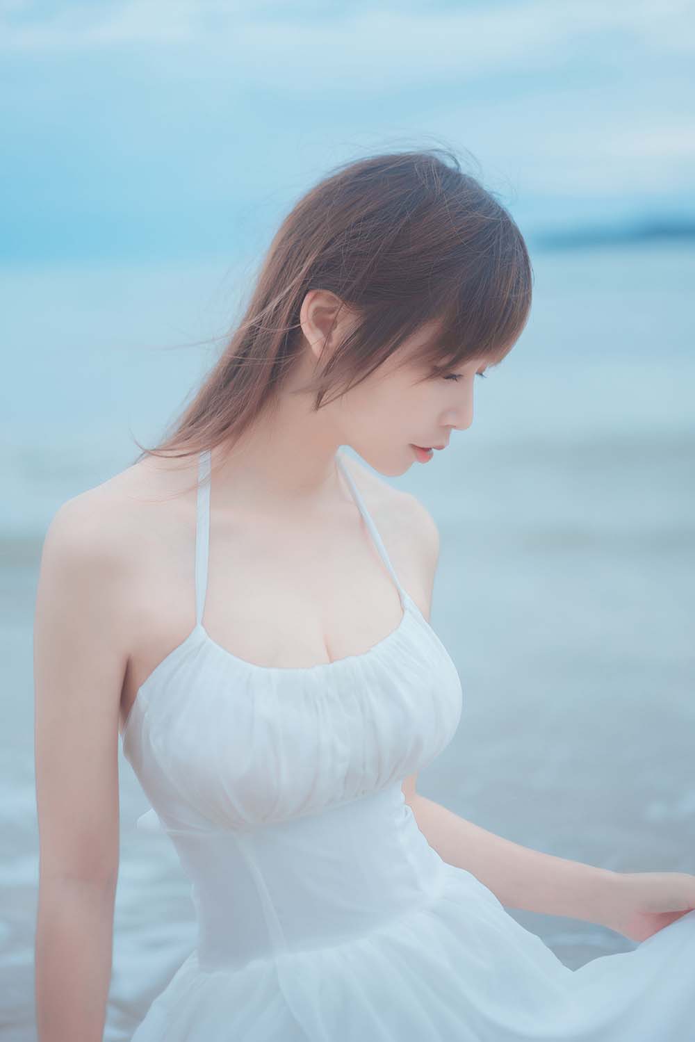爱老师_PhD – 海岸 白裙 Cosplay-第2张