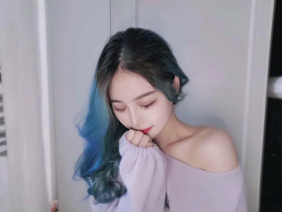 eloise软软 – 双拼丝袜 Cosplay-第1张