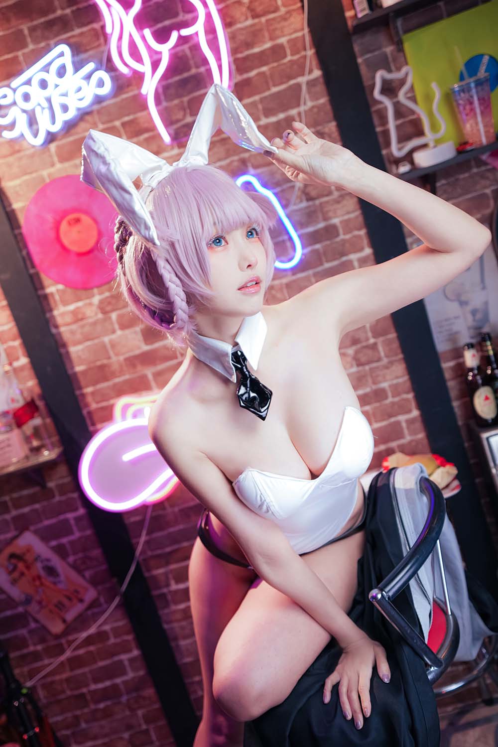 Ely_eee(ElyEE子) – Nazuna (Bunny & Night) Cosplay-第2张