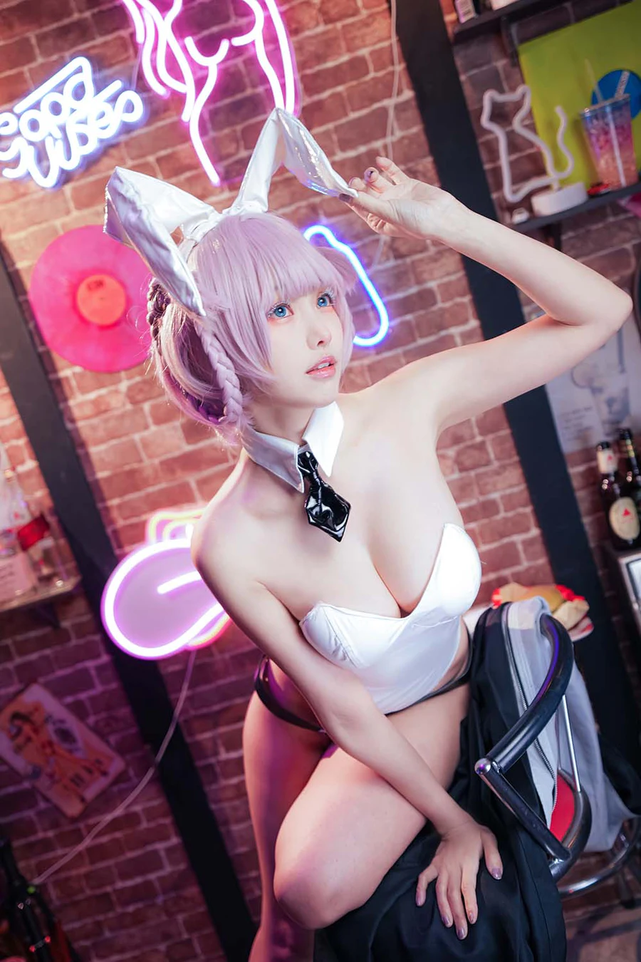Ely_eee(ElyEE子) – Nazuna (Bunny & Night) Cosplay-第2张