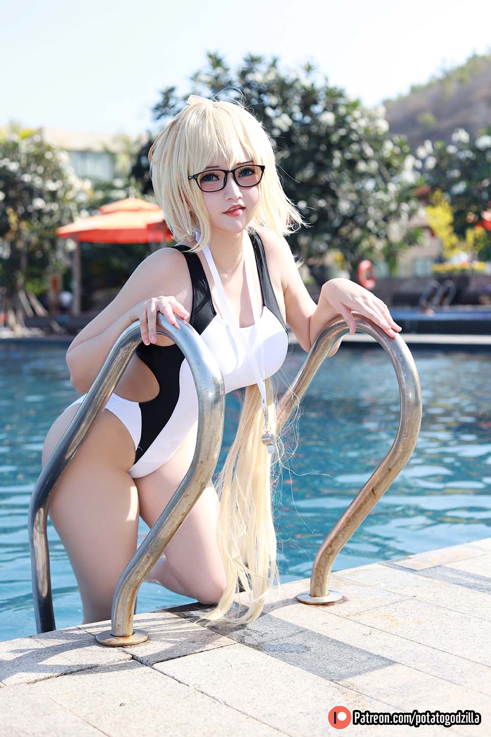 Potato Godzilla – Jeanne d’Arc Swimsuit Cosplay-第1张