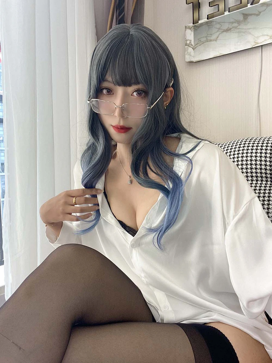 Money冷冷 – 白衬衫 Cosplay-第2张