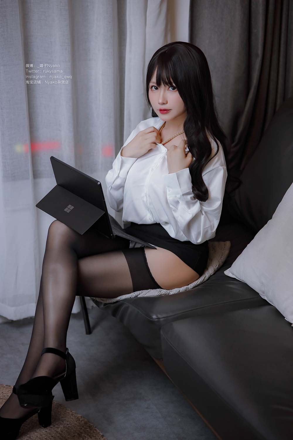 Nyako喵子 – 隣のやばいお姉さん OL Cosplay-第1张
