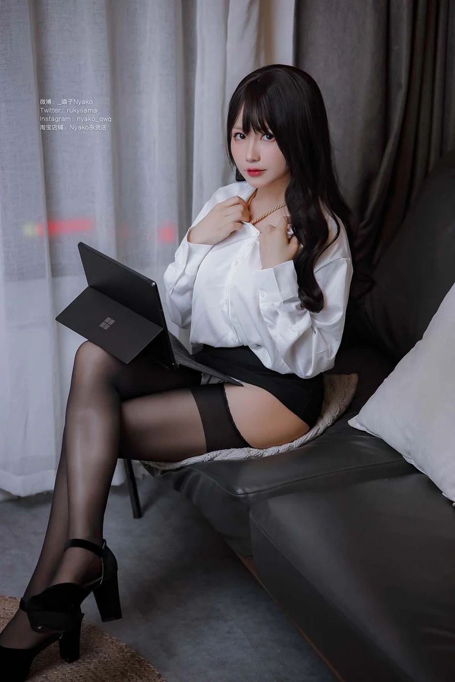 Nyako喵子 – 隣のやばいお姉さん OL Cosplay-第1张