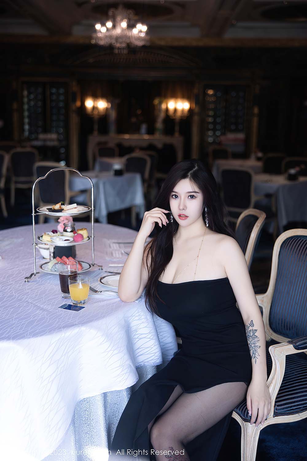 [Xiuren秀人网]2023.06.26 NO.6973 周思乔Betty Xiuren秀人网-第1张