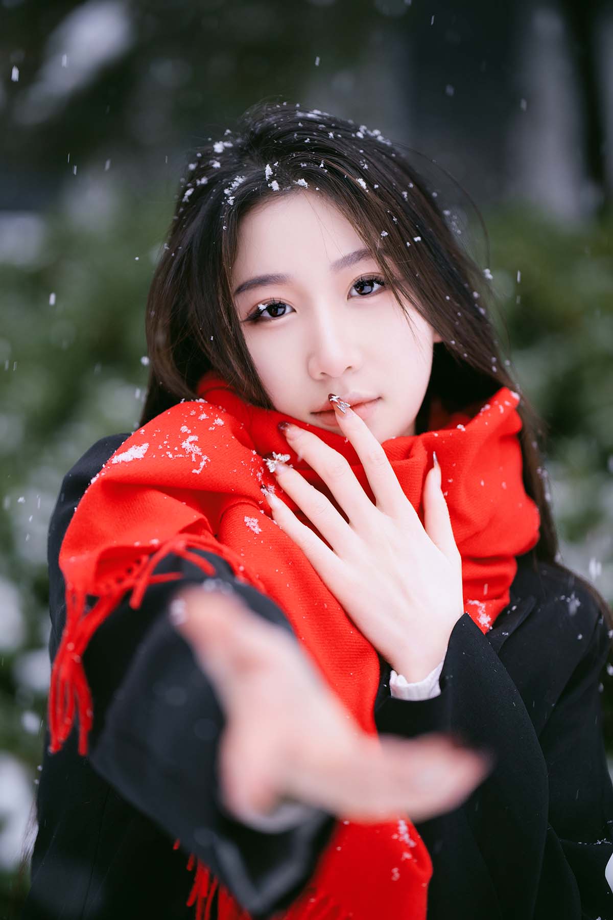 [YITUYU艺图语]2024.01.20 雪中独舞的花 潘木木 YITUYU艺图语-第2张