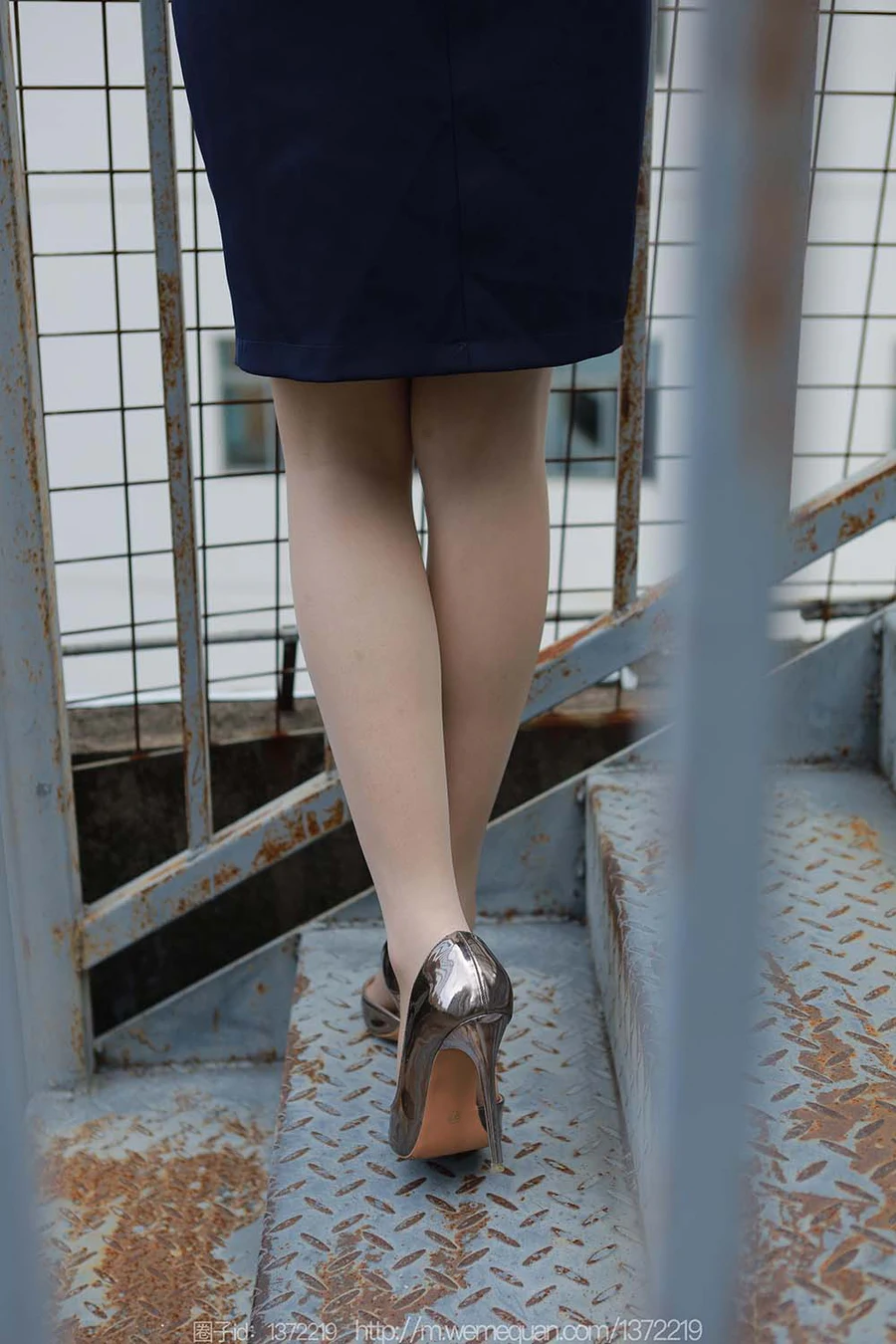 [IESS异思趣向] 2023.05.20 丝享家1456：小婕《桌上的交易》 IESS异思趣向-第2张