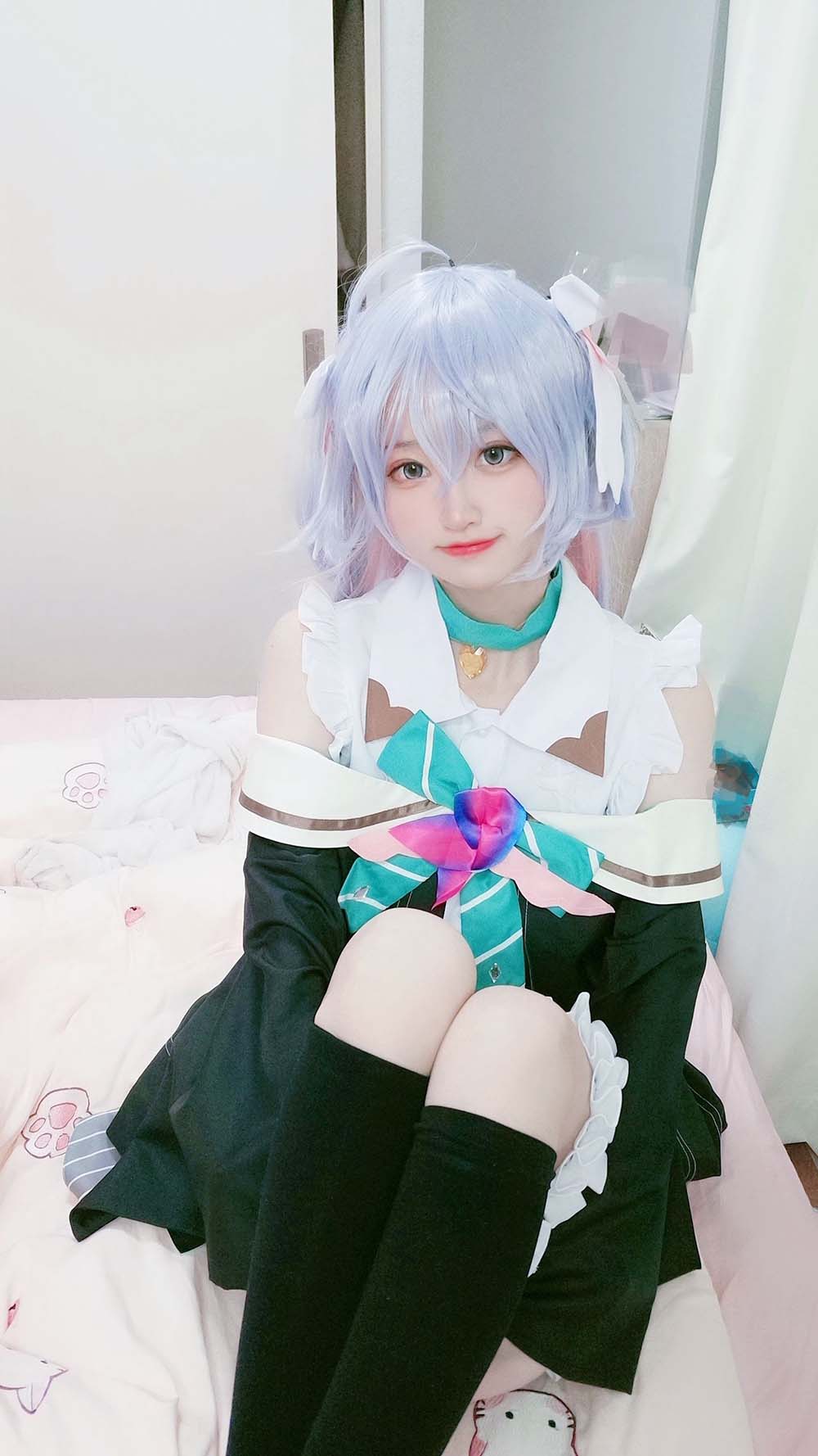 千阳(ちよ) – 神乐七奈 Cosplay-第2张