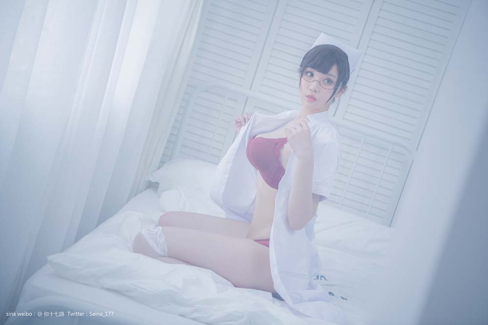 你十七鸽 – 白色护士 Cosplay-第2张
