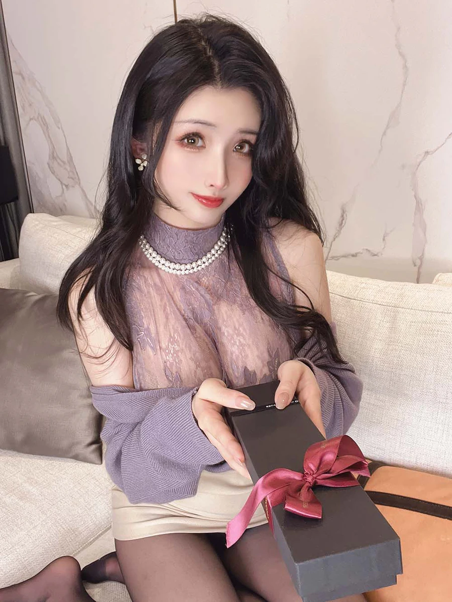 rioko凉凉子(肉扣热热子) – 情人节巧克力 Cosplay-第1张
