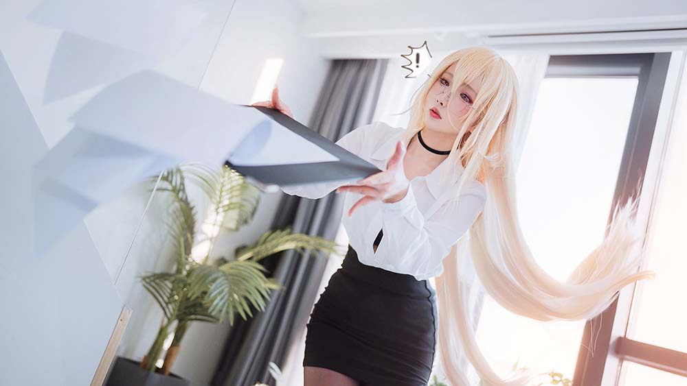 rioko凉凉子(肉扣热热子) – 办公室的意外 Cosplay-第2张