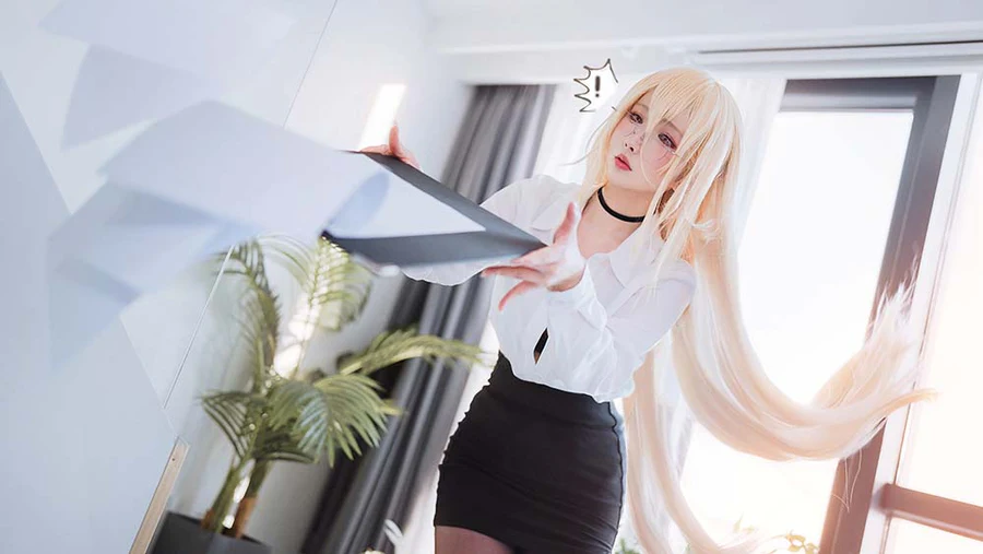 rioko凉凉子(肉扣热热子) – 办公室的意外 Cosplay-第2张