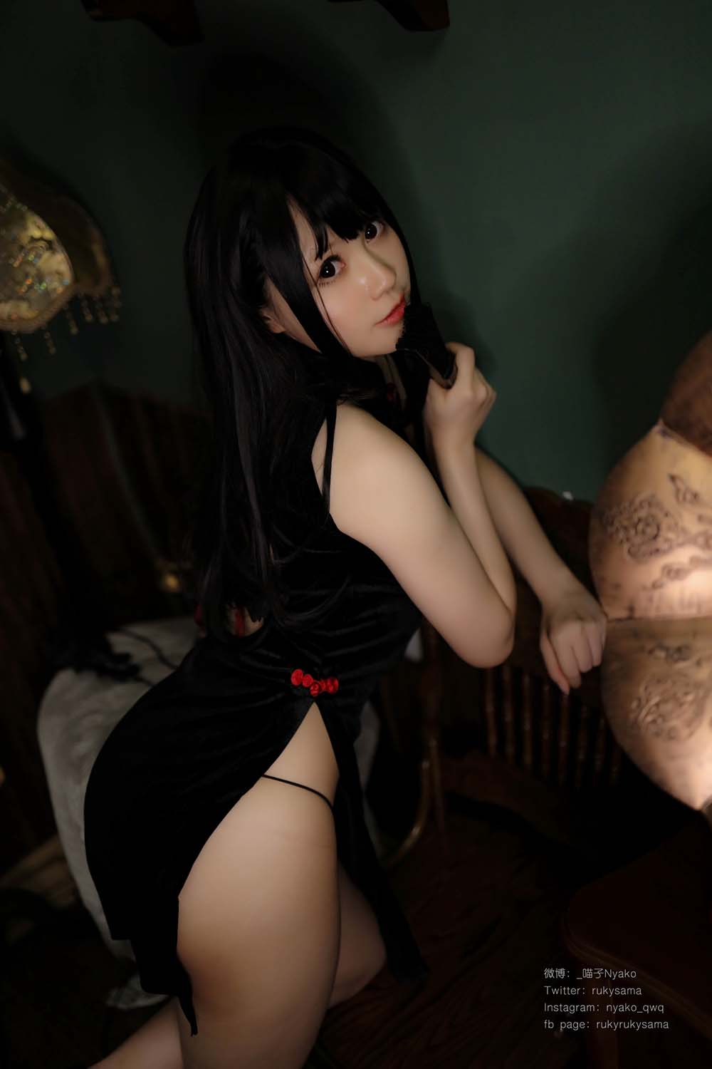 Nyako喵子 – 黑旗袍 Cosplay-第2张