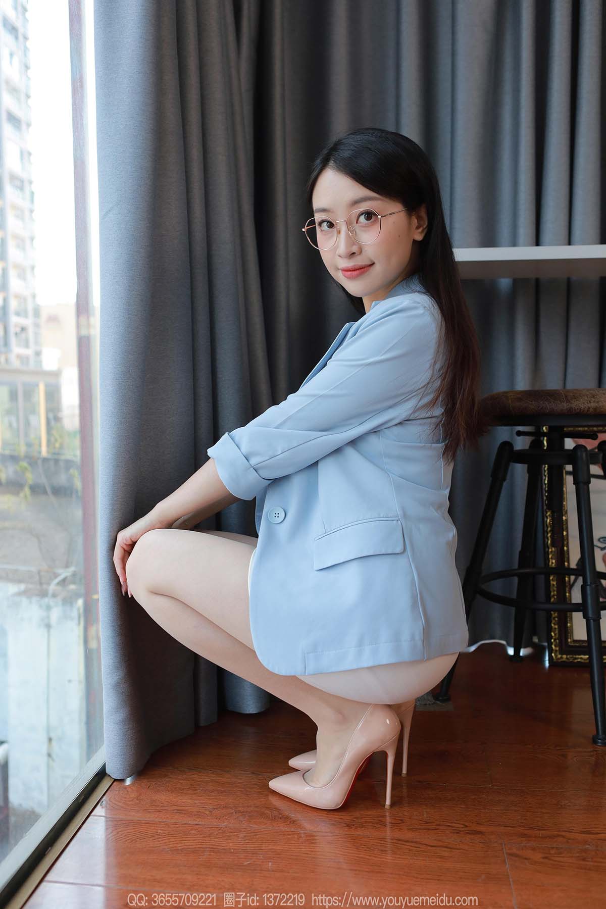[IESS异思趣向] 2024.12.26 丝享家1934：小婕《蓝色制服（下）》 IESS异思趣向-第1张