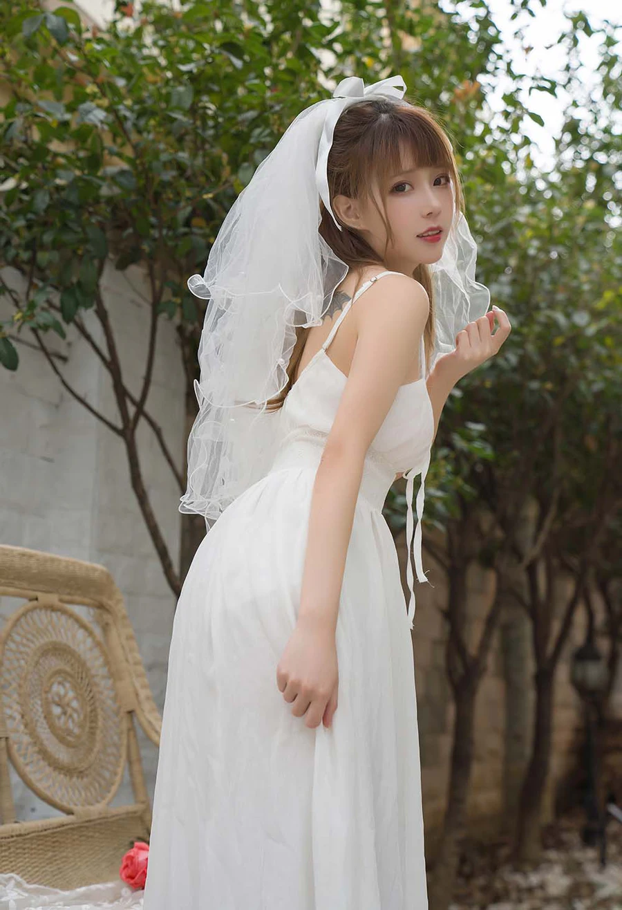 凛子酱 – 婚纱 Cosplay-第1张