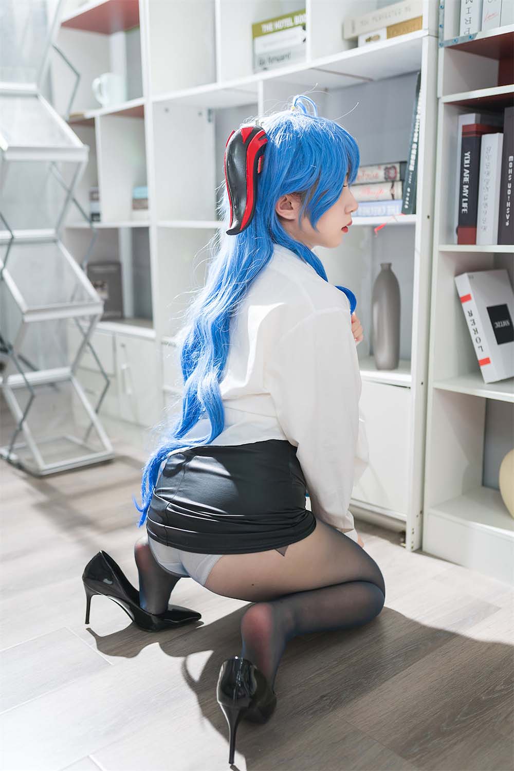 花铃 – 甘雨秘书OL Cosplay-第1张