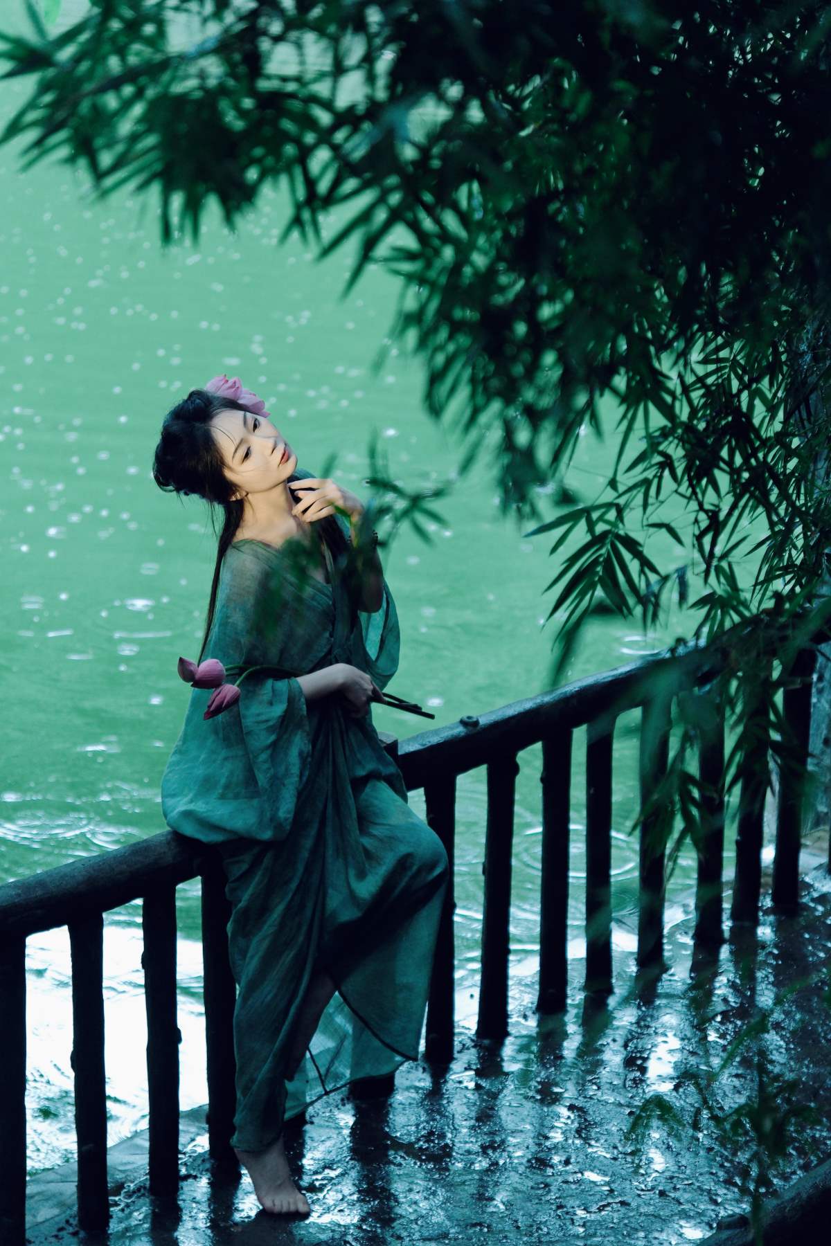 [YITUYU艺图语]2024.07.19 雨中荷 文鱼 YITUYU艺图语-第2张