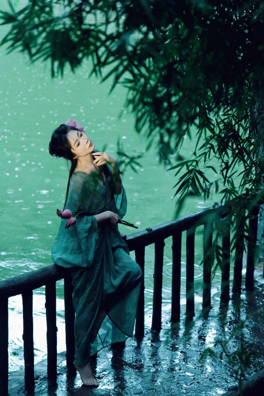 [YITUYU艺图语]2024.07.19 雨中荷 文鱼 YITUYU艺图语-第2张
