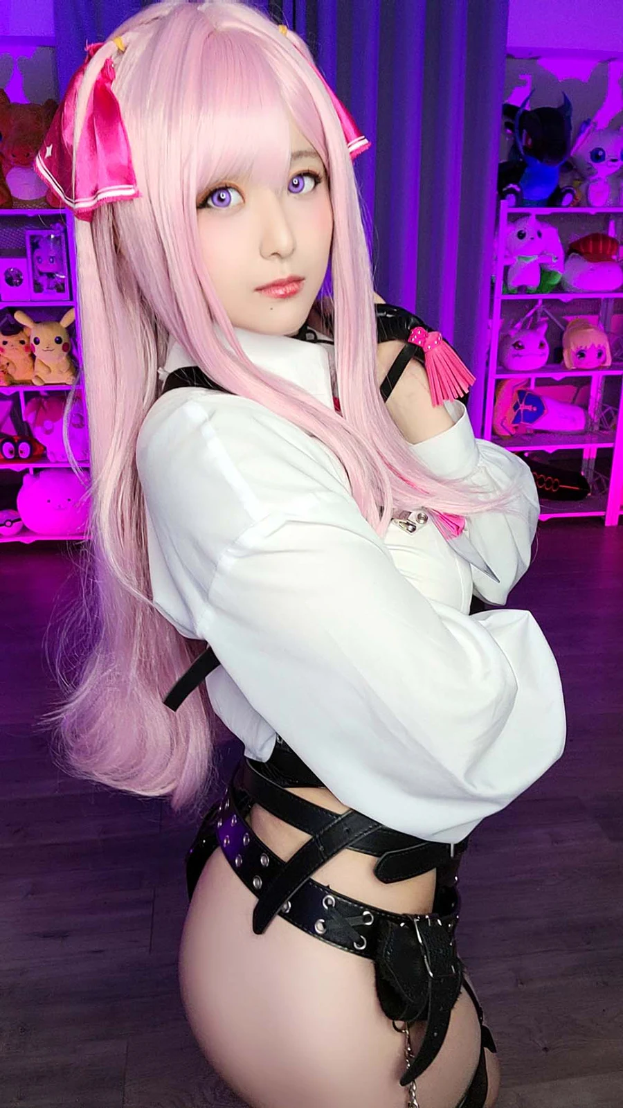 Monamisa – Yuni (NIKKE) Cosplay-第2张