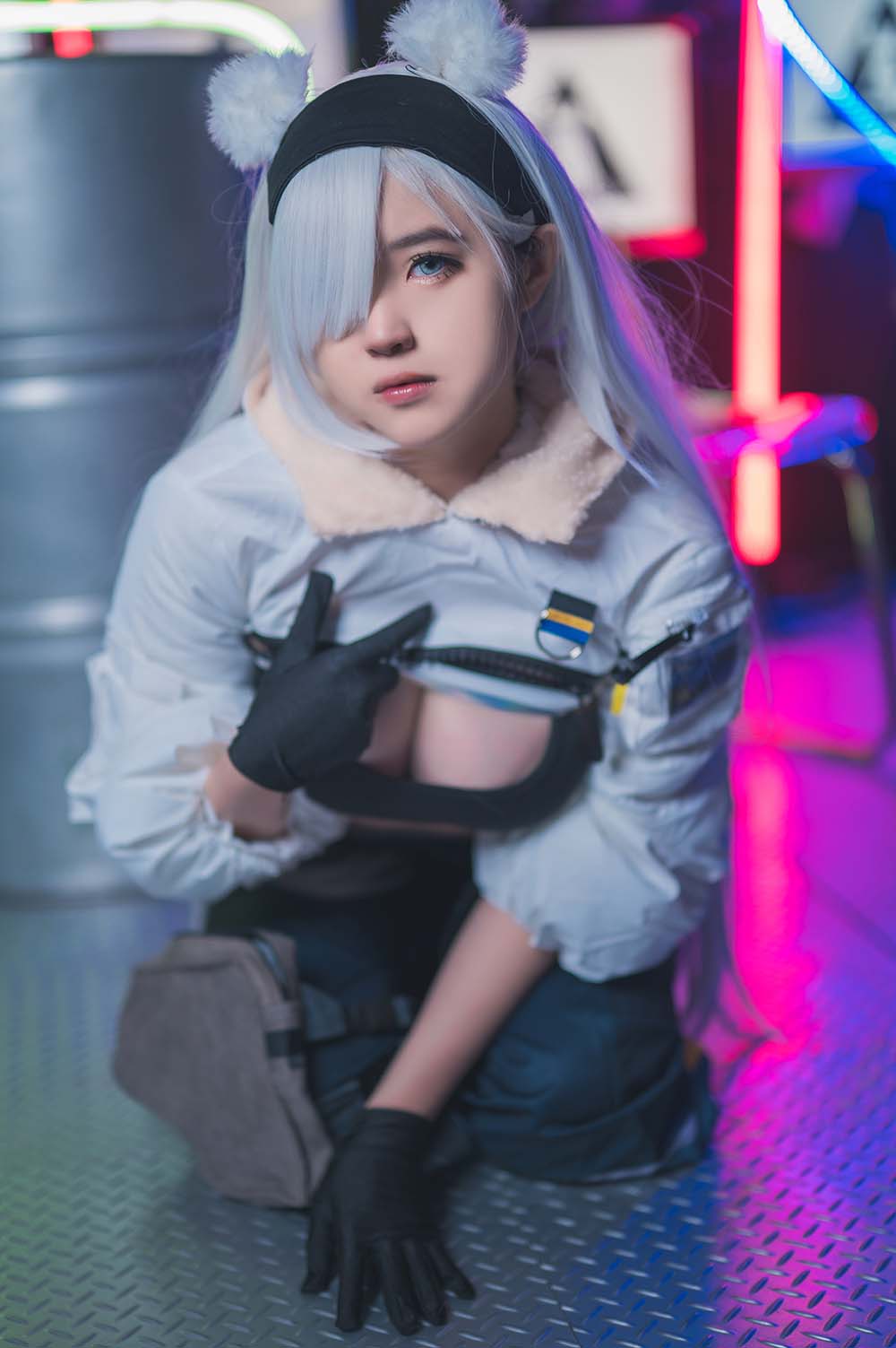 Hatori Sama – Aurora (Arknights) Cosplay-第2张