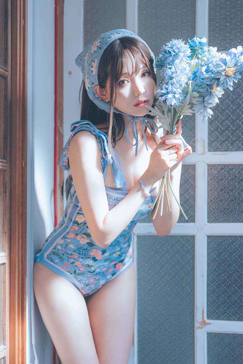 Ely_eee(ElyEE子) – 復古水藍花 Cosplay-第1张