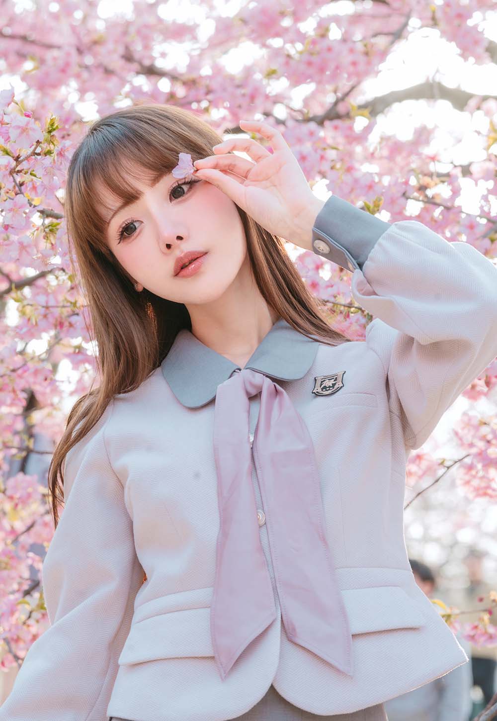 紫氯氯 – 樱花下的JK少女 Cosplay-第1张
