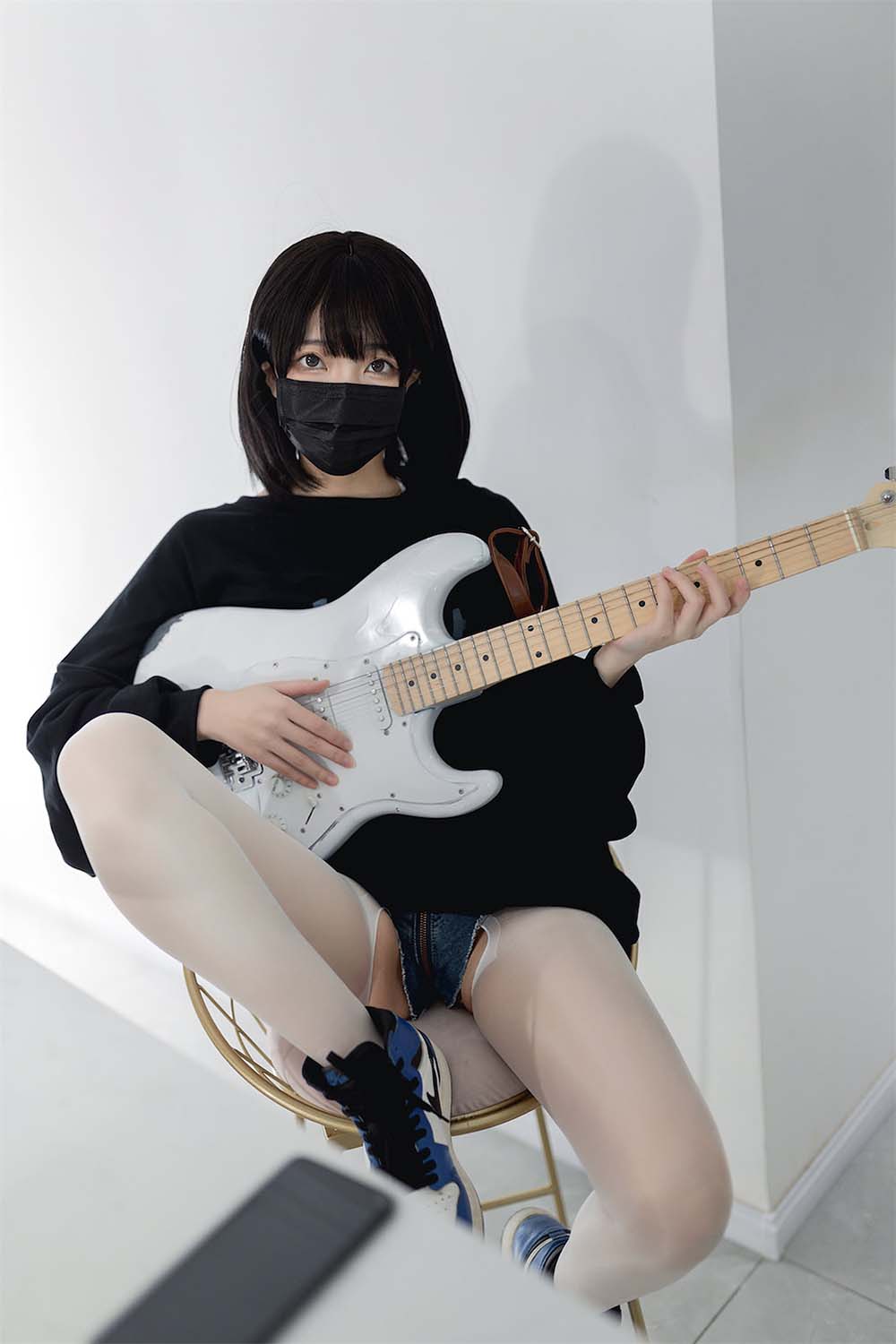 杏仁曲奇 – 升玖吉他姐姐 Cosplay-第1张