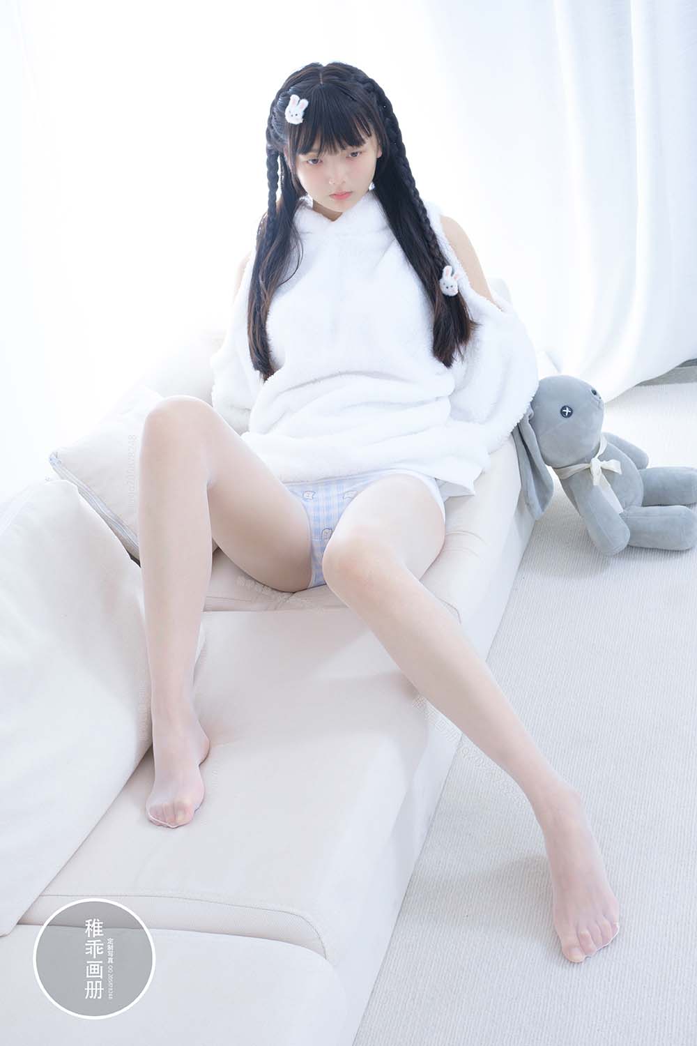 柴系小乖(稚乖画册) – 晴空 夜夜 白丝双马尾 Cosplay-第2张