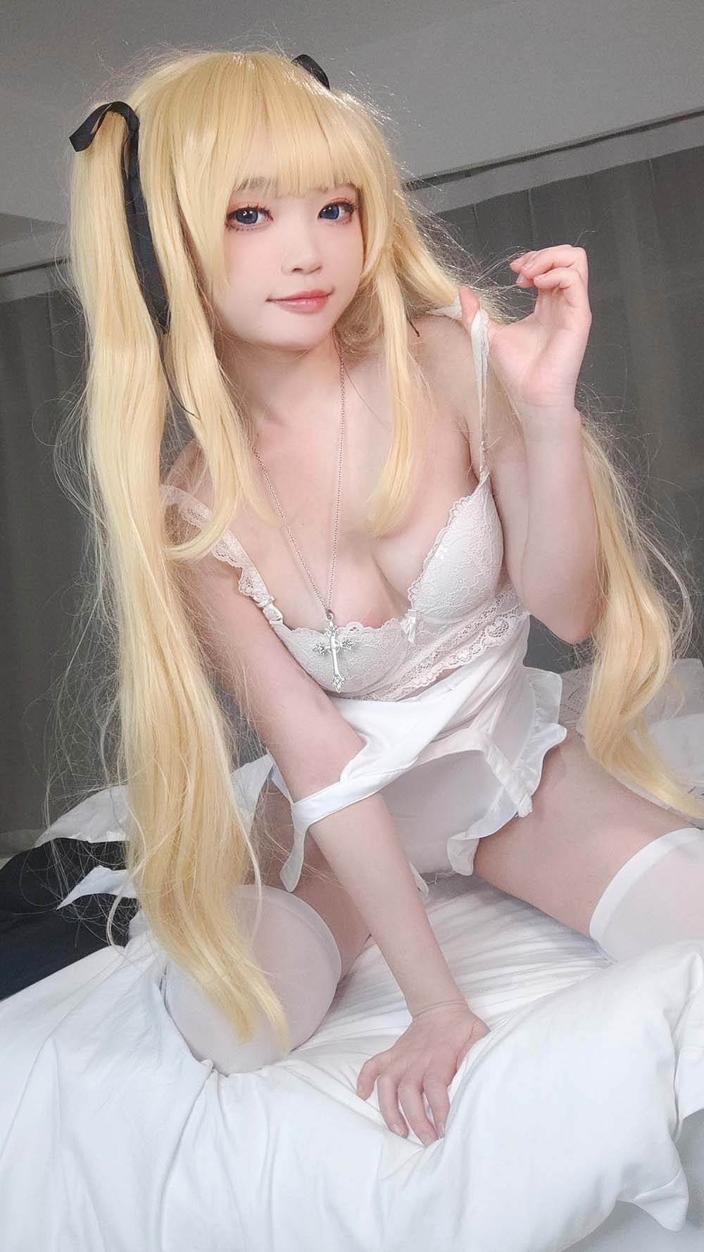 神沢永莉 – 英梨梨修女自拍 Cosplay-第2张