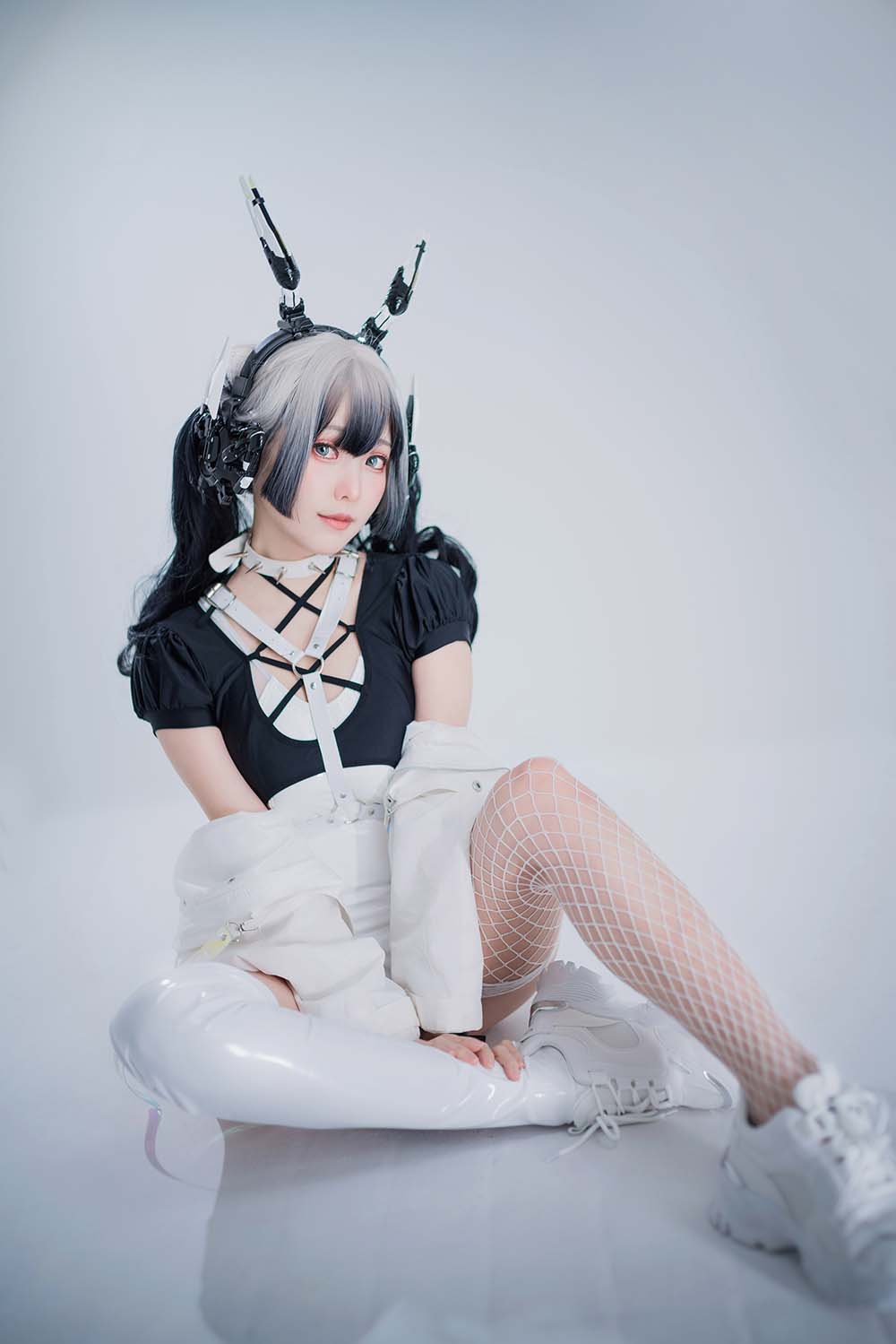 Ely_eee(ElyEE子) – Cyber Girl BLANCHE 賽博少女 Cosplay-第1张